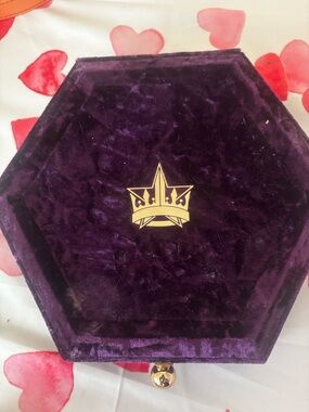 Jeffrey Star Blood Lust Palette